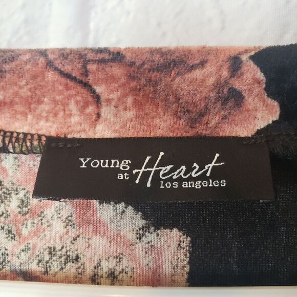 YOUNG AT HEART Floral Velour V-neck Top - Picture 3 of 5